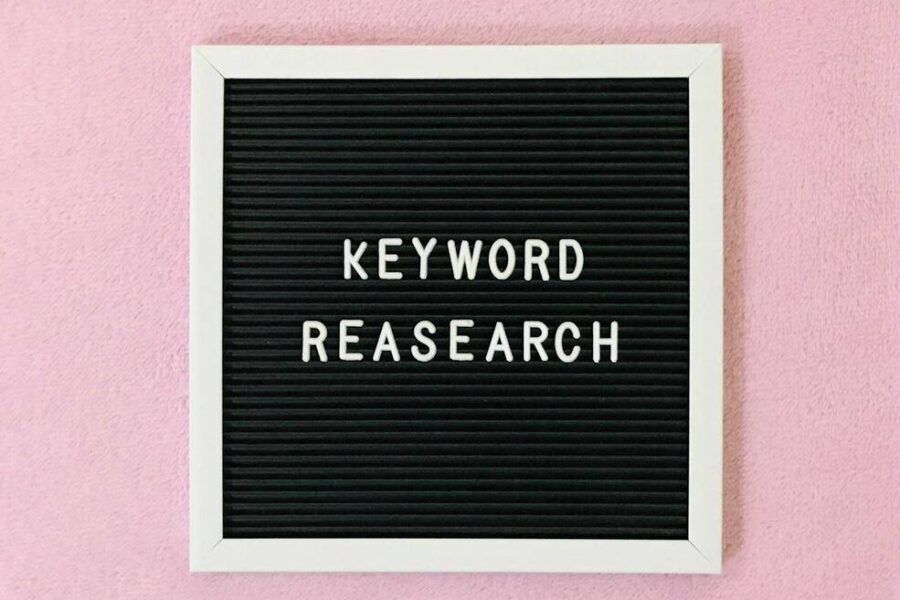 keyword research U75BY2A min scaled