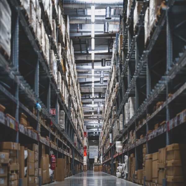 amazon warehouse storage space